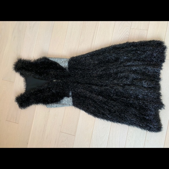 One of a kind tinsel black dress knee length - Picture 2 of 3